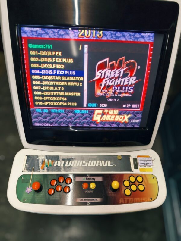 Borne Arcade Atomiswave – +700 Jeux Inclus – Écran LCD – Boutons & Joysticks Sanwa – Plug & Play