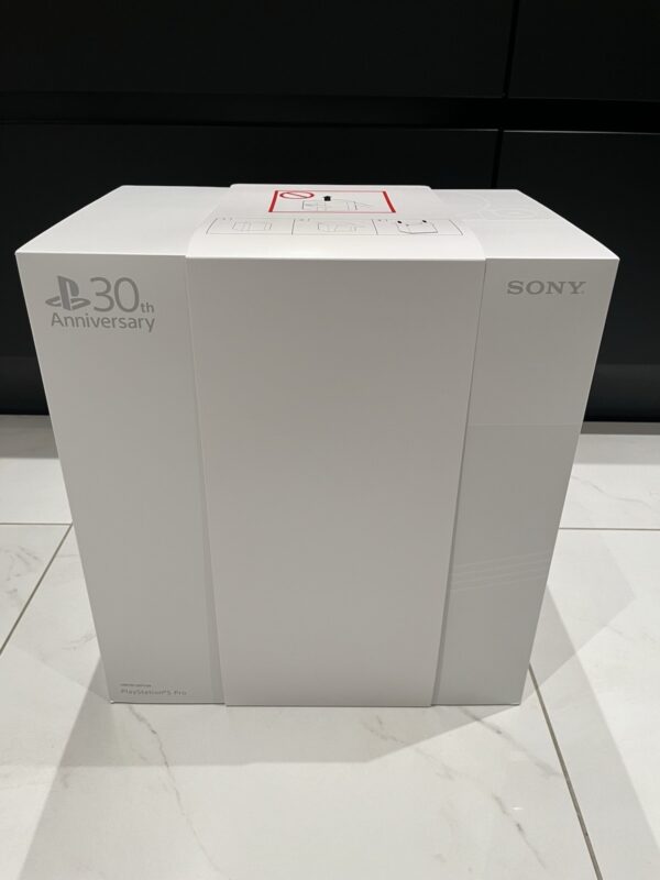 3 PS5 Pro – Édition 30e Anniversaire – Neuve & Scellée – Édition Limitée