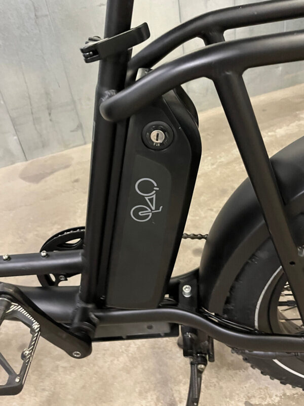 7 RadRunner 2 – Rad Power Bikes – 100 km d’autonomie – Comme neuf – Accessoires inclus